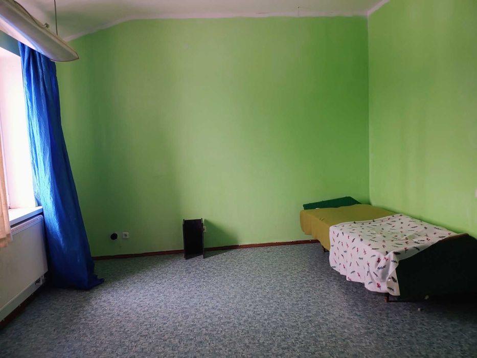 Без застави На  1-3 місяці 3-х кімн. частину будинку міс