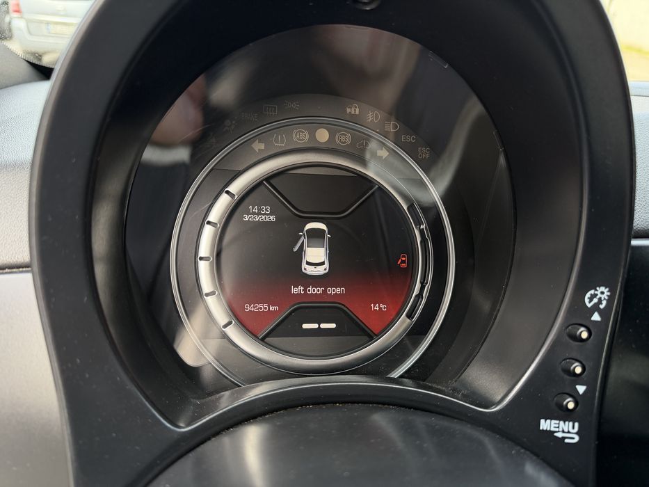 2017 FIAT 500e електромобіль