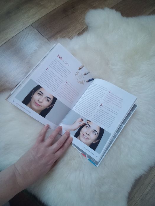 Red Lipstick Monster tajniki makijażu książka Ewa Grzelakowska-Kostogl
