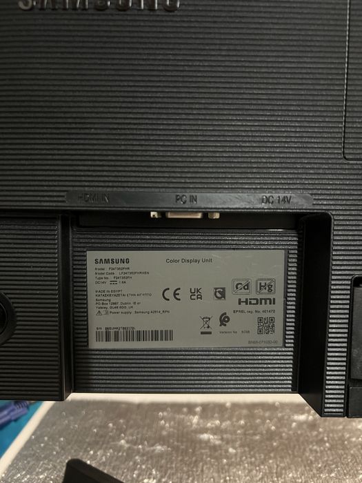 Безрамковий монітор Samsung 24 діагональ