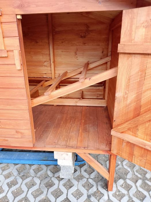 Kurnik drewniany dla kur