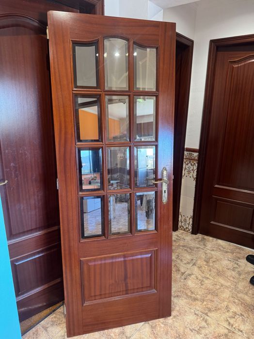 Vendo porta para despachar