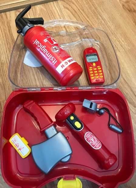 Maletas (Polícia, bombeiro, médico)