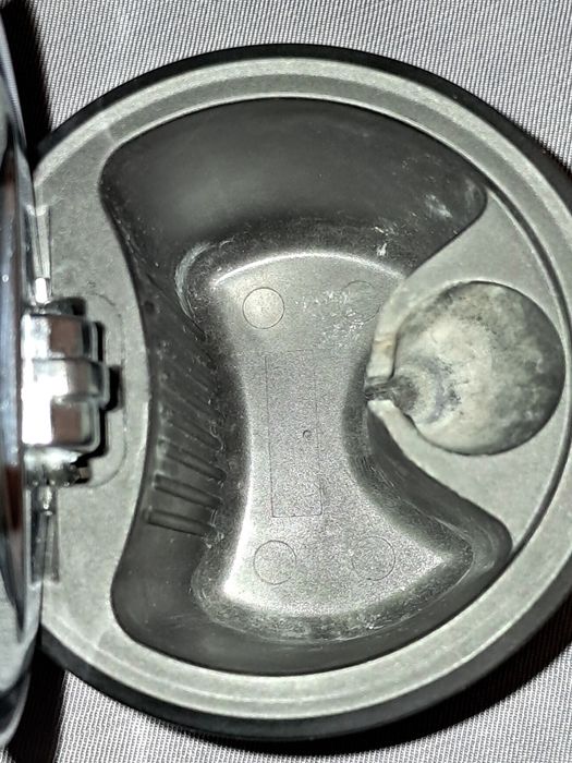 Попільничка автомобільна Range Rover (Land)