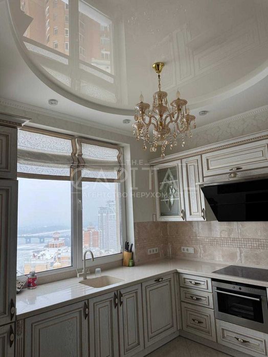 Оренда дворівневої видової квартири ЖК Оазис