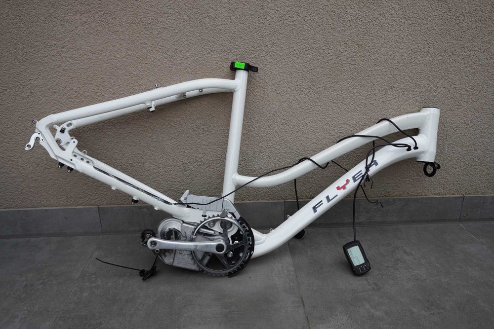 Rama Flyer E-Bike Damka + Silnik Panasonic 36V | Roz -  58cm L/XL | R70