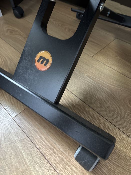 Klęcznik do pracy przy komputerze