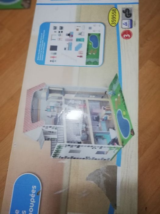 Domek z drewna od pleitive