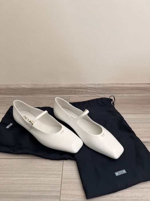Балетки мері-джейн PRADA