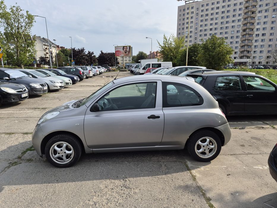 Samochód jest w dobrym stanie.