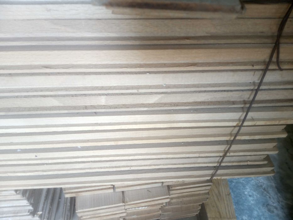 Piękny parkiet dębow  KL I- odcień jasny dąb