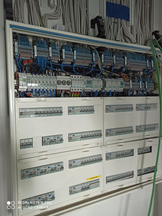 Elektryk z długoletnim doświadczeniem. Instalacje elektryczne