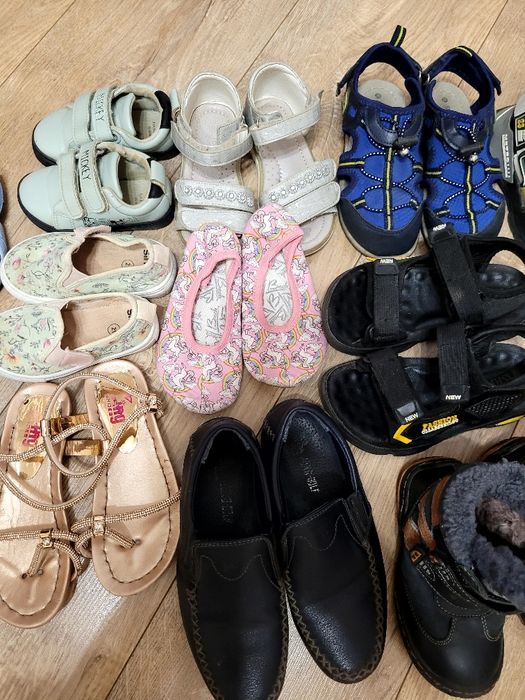 Взуття дитяче для дівчинки для хлопчика
