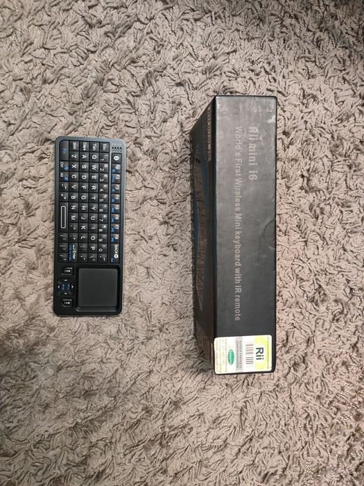 Бездротова міні клавіатура Bluetooth + пульт Rii mini i6