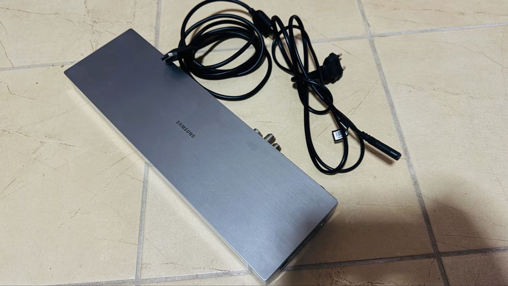 Telewizor Samsung 55 cali zakrzywiony UE55JS9000 + One Connect Box