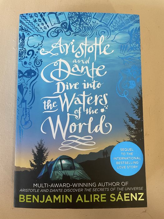 Livro "Aristotle and Dante Dive into the Waters of the World"