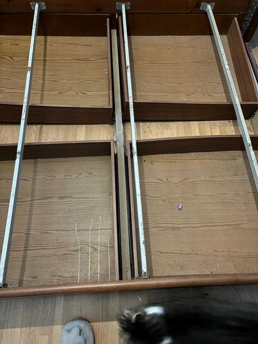 Cama madeira maciça e estrado