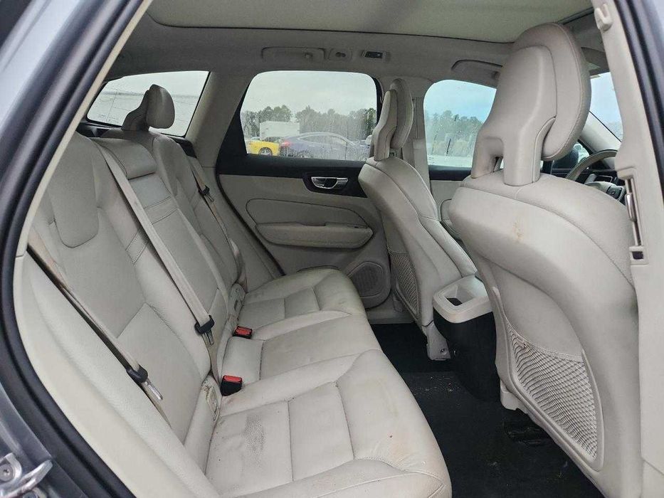 Volvo XC60 T5 Momentum 2018