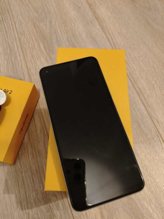 Smartfon realme 8 125GB + słuchawki realme buds air 2
