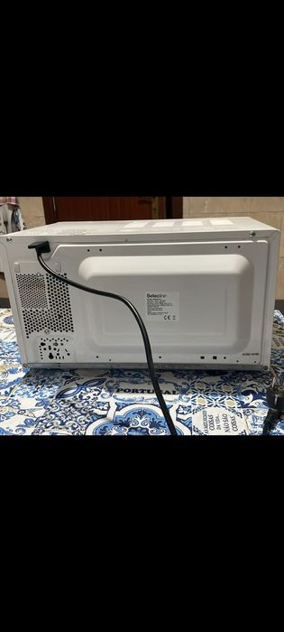 Microondas Selecline- a funcionar perfeitamente