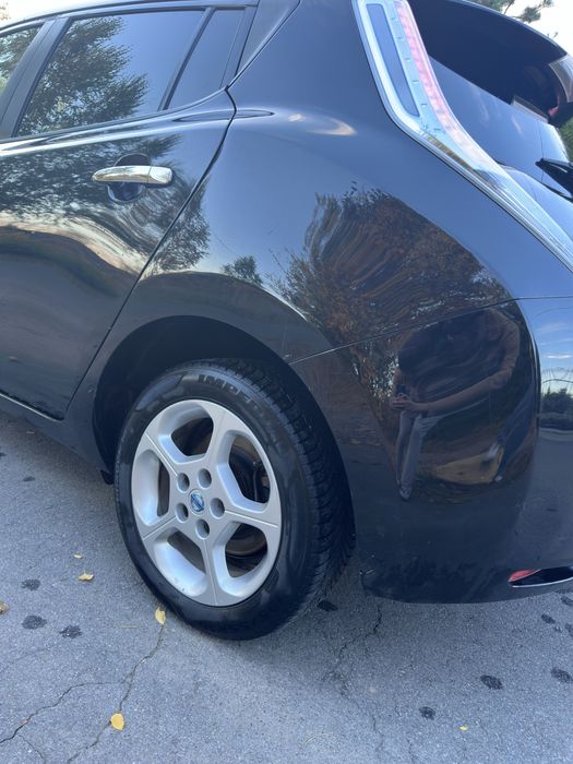 Nissan Leaf 2012