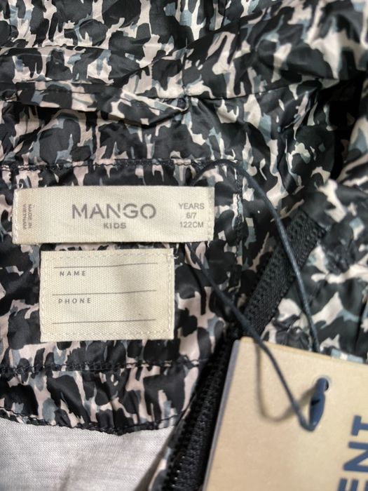 Impermeável 6-7 anos novo Mango