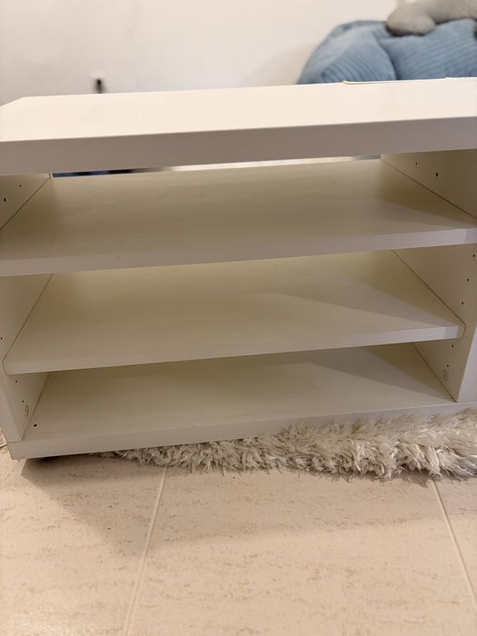 Móvel branco IKEA
