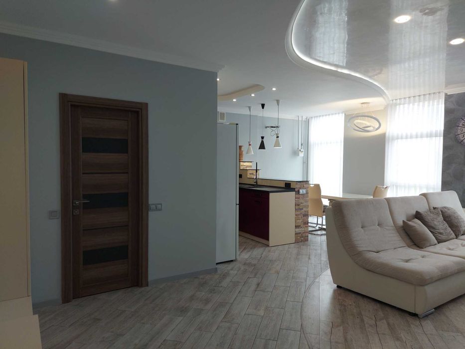 Квартира з новим ремонтом в  ЖК "Парк Таун", 85 кв.м.!