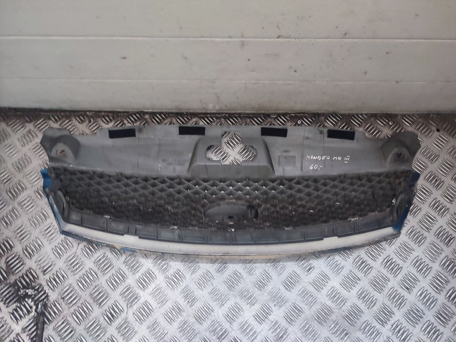 Ford Mondeo MK3 grill atrapa
