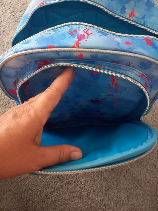 Mochila frozen excelente estado