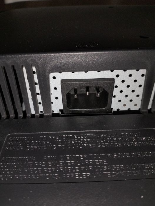 Monitor LG FLATRON E 2211