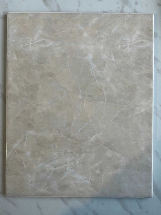 Плитка керамічна для стін і підлоги (різна) і Вагонка пластикова