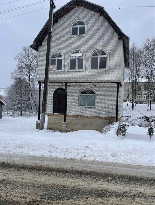 Продаю дом в селищі Бориня Львівська область