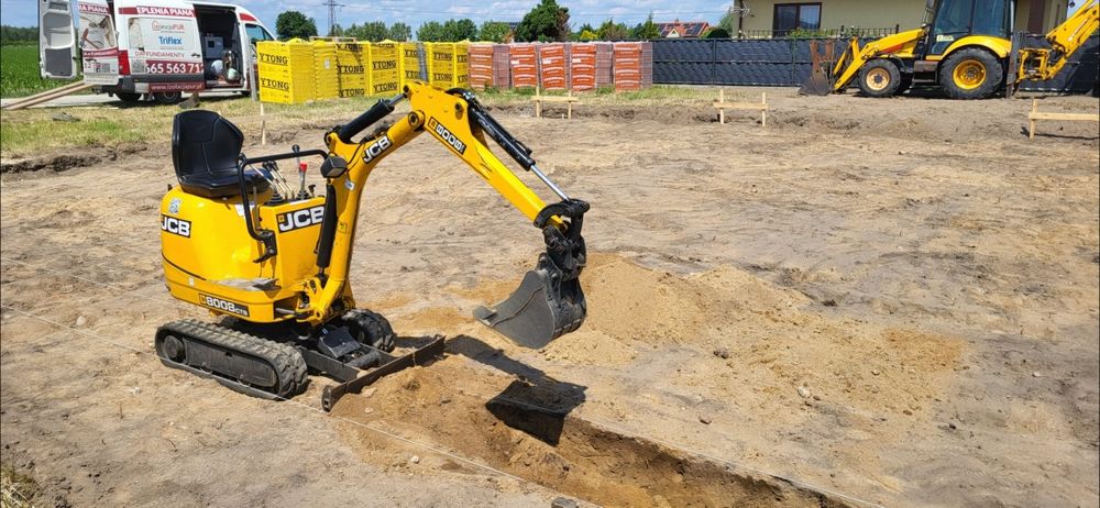 Jcb 8008 stan idealny mały przebieg FV 23% VAT