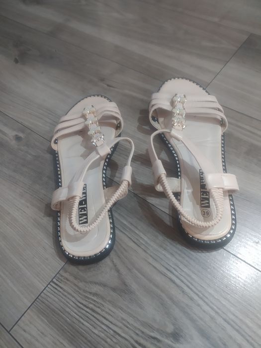 Sandały buty letnie 39