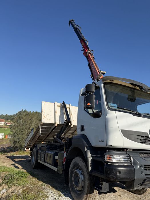 Camião kerax com Ampliroll e grua