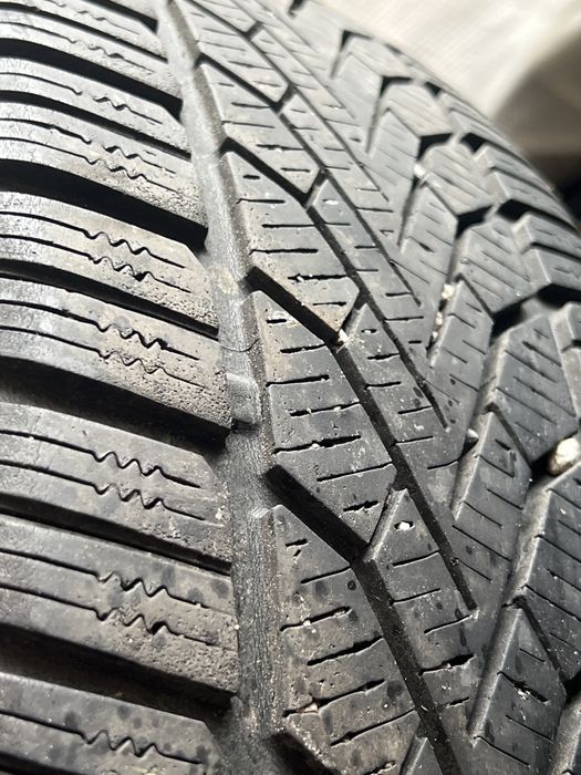 Opony zimowe 215/65R16