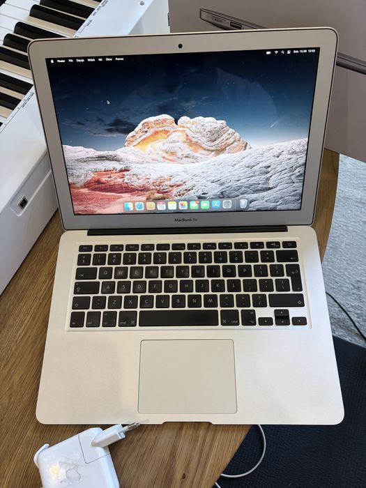 Macbook Air 13cali  2014 i5