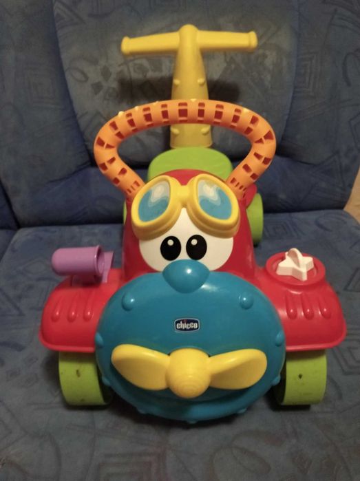 Ходунки-толокар фірми CHICCO