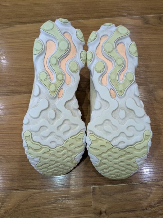 Жіночі кросівки Nike W React ART3MIS оригінал 39 р