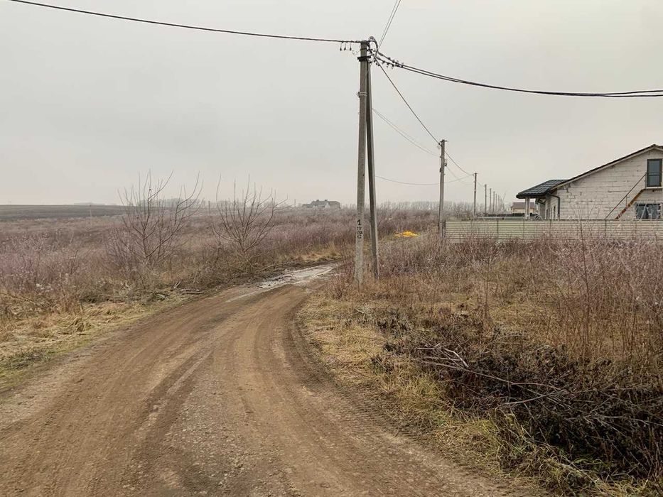 рівненька земельна ділянка