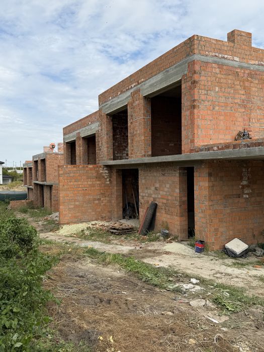 Продаж дуплекса (котедж) в Малечковичах від власника | Новий будинок біля Львова