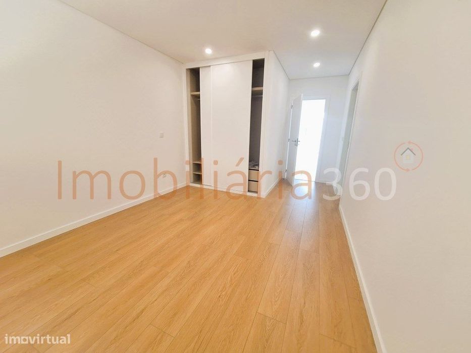 **Apartamento T3 Novo em Vilela-Paredes: Conforto e Modernidade ao ...