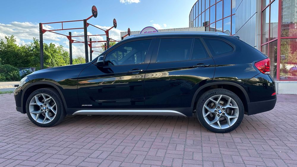 Продам BMW X1 2012