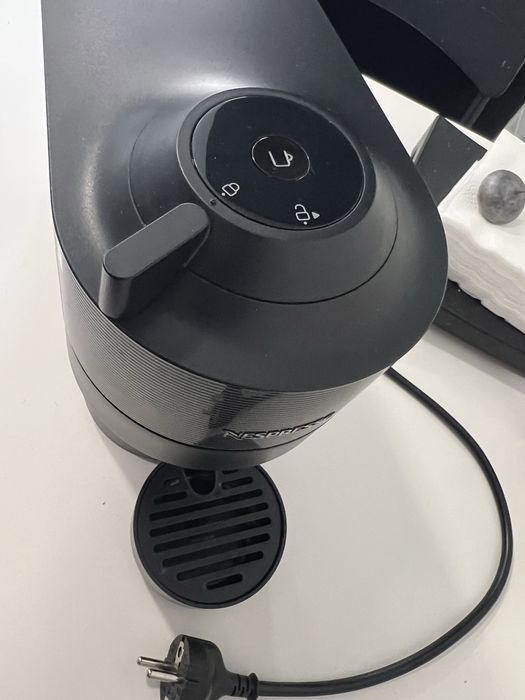 Maquina cafe Nespresso Vertuo Pop