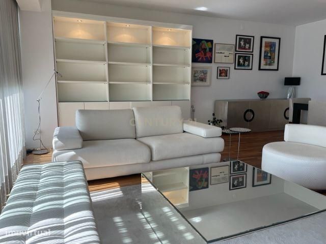 T2 Mobilado – Parque das Nações – Vista Fantástica – Disponível a part
