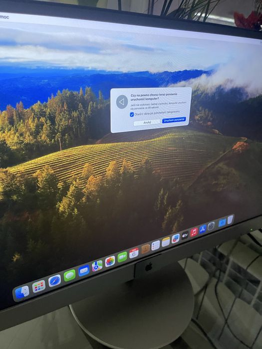 Macbook pro 2018 stan idealny