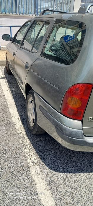Renault megane 1.4 gasolina de 2001