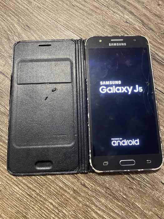Продам Samsung j5