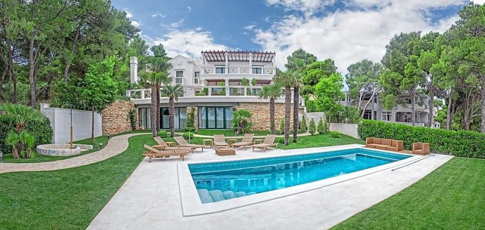 Розкішна вілла на острові Чіово,Хорватія